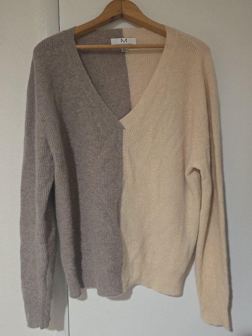 Magaschoni 100% Cashmere Colorblock V-Neck Sweater Womens XL Taupe Cream